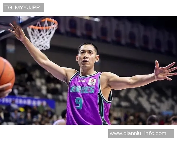 张庆鹏:从篮球场上的传奇到人生舞台的奋斗者之路 张庆鹏:从篮球场上的传奇到人生舞台的奋斗者之路